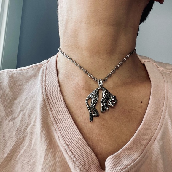 Panther/ Jaguar Pendant. Sterling Silver, Marcasite and Ruby - Picture 7 of 7